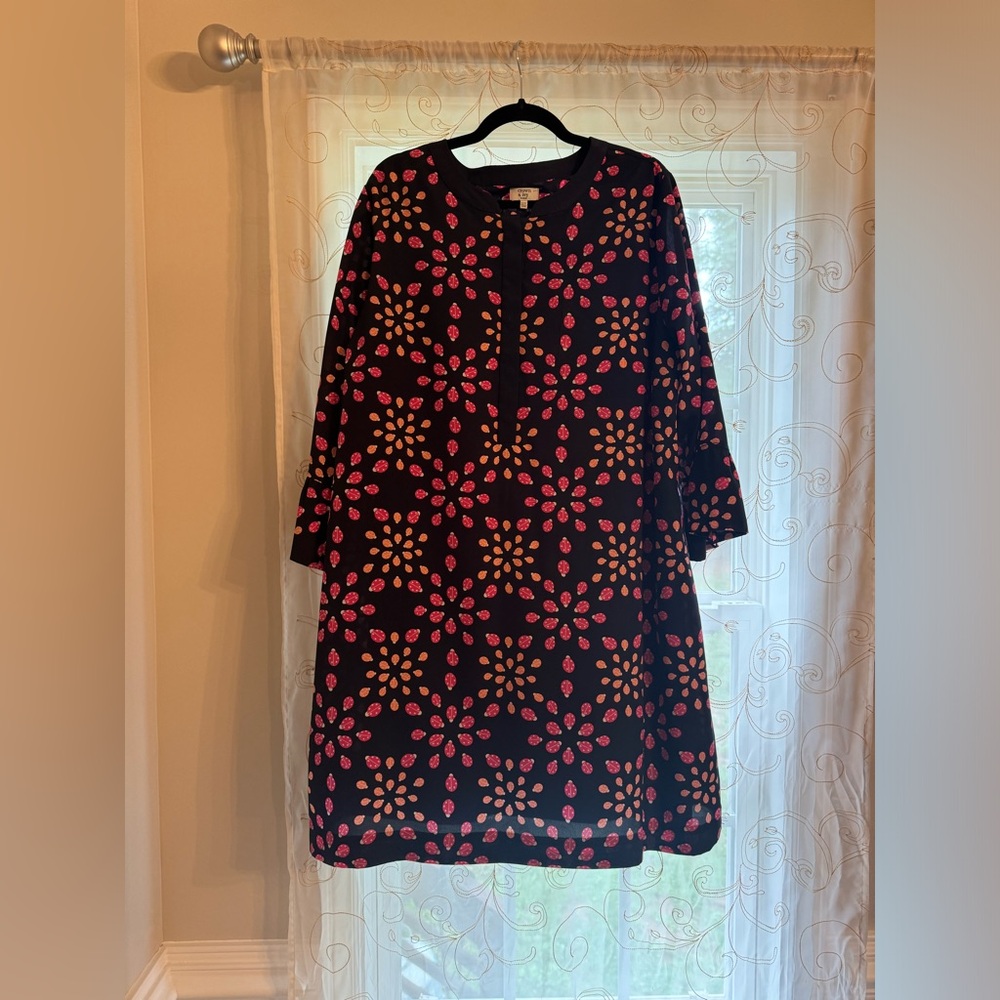 Crown & Ivy 22W lined tunic dress